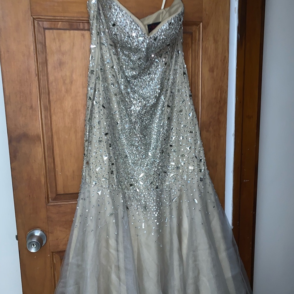 Size 12 silver and taupe strapless dress